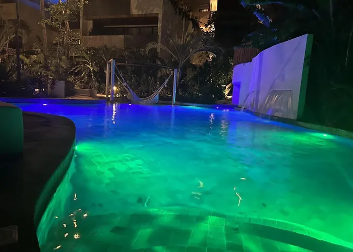 Aparthotel Adora *